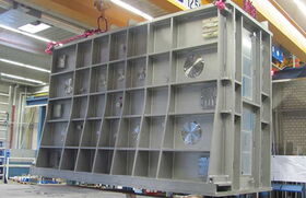 Vakuumkammer für die Folienbeschichtung Seitenansicht